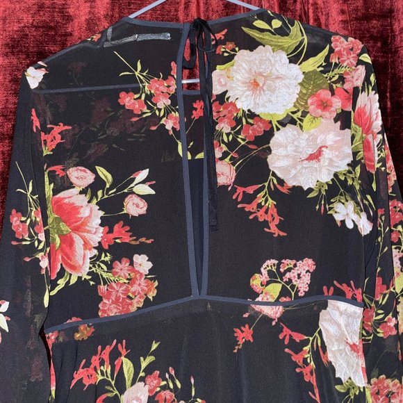 🎉 Bundle Deal: 4 for $20! 🎉 Sheer Black Kimchi Blue floral Dress - Picture 5 of 16